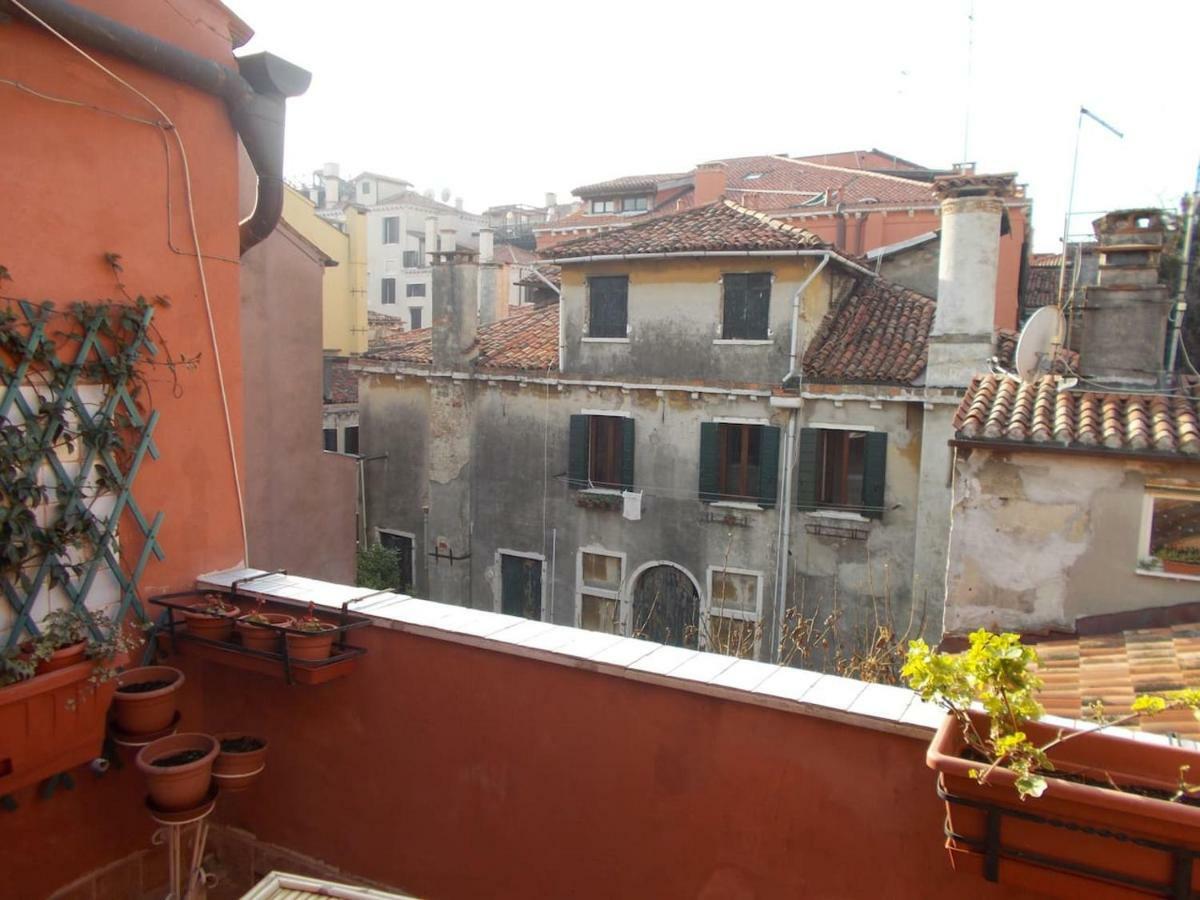 Ca' San Silvestro 2 Terrazze Nel Cuore Di Venezia ภายนอก รูปภาพ