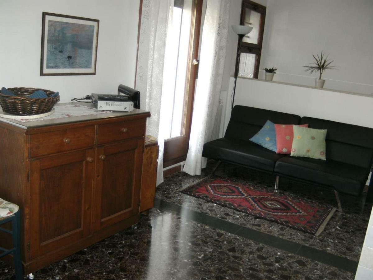Ca' San Silvestro 2 Terrazze Nel Cuore Di Venezia ภายนอก รูปภาพ